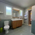 Belle Avec Jacuzzi, Parking, Climatisation, Jardin, Calme Hébergement de vacances