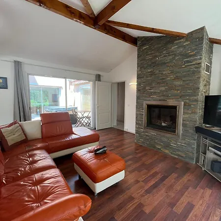 Belle Villa Avec Jacuzzi, Parking, Climatisation, Jardin, Calme Nyaraló Biarritz