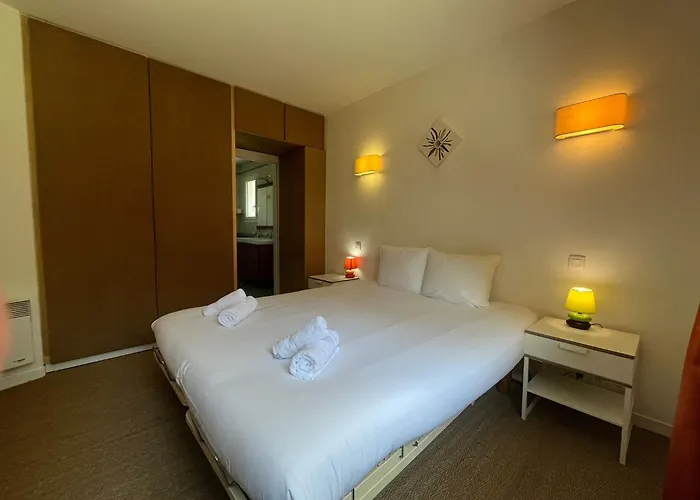 Belle Villa Avec Jacuzzi, Parking, Climatisation, Jardin, Calme * Biarritz