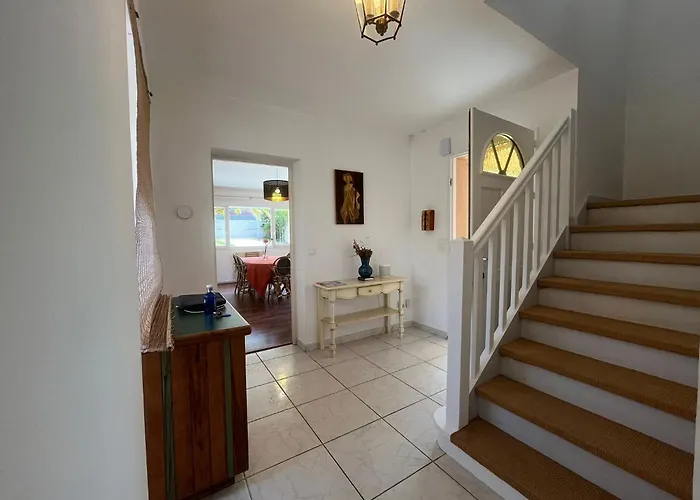 Belle Villa Avec Jacuzzi, Parking, Climatisation, Jardin, Calme * Biarritz