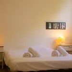 Belle Avec Jacuzzi, Parking, Climatisation, Jardin, Calme Holiday home