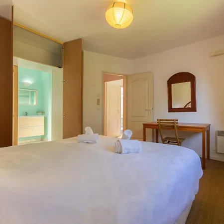 Belle Avec Jacuzzi, Parking, Climatisation, Jardin, Calme * 비아히쯔