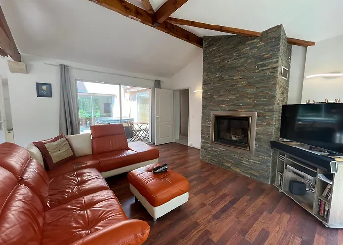 Belle Villa Avec Jacuzzi, Parking, Climatisation, Jardin, Calme Vakantiehuis Biarritz